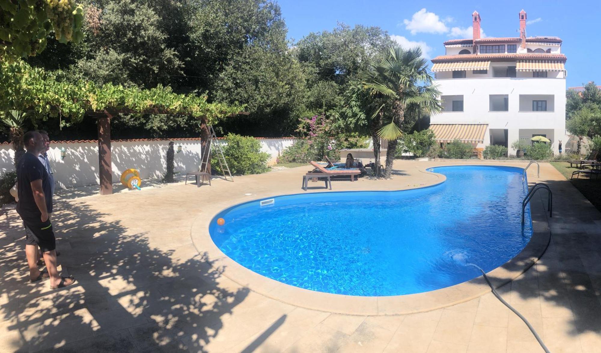 House With Pool